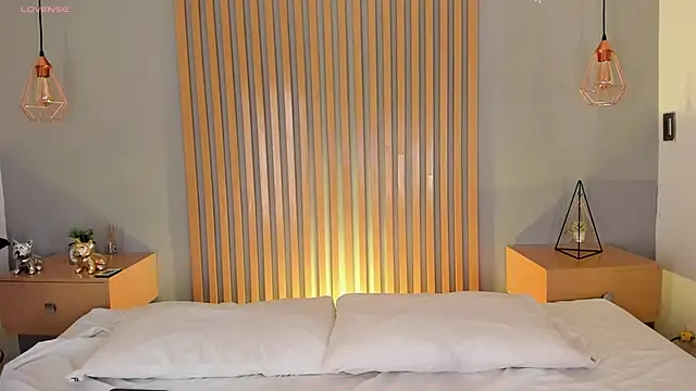mary suarez online show from February 2025 03:31:02 AM