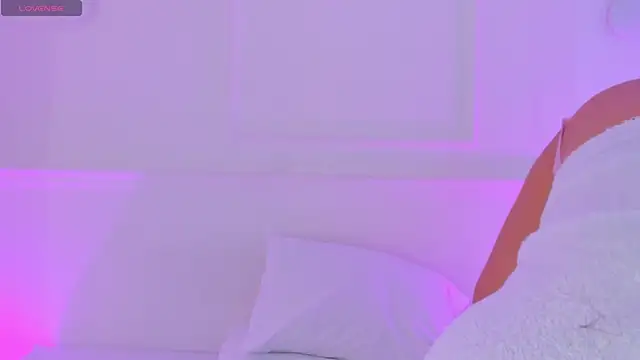 mary suarez online show from October 2025 04:10:01 AM