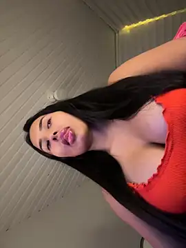 Anily Lovely online show from December 2025 01:22:02 AM