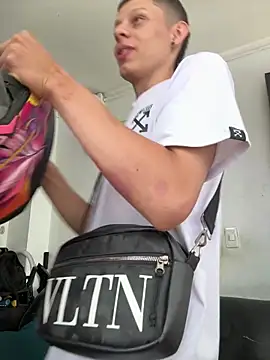 Daddyrich 632 online show from April 2026 04:23:01 PM