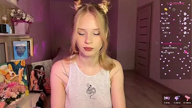 lisa barbie online show from December 2025 10:31:01 AM