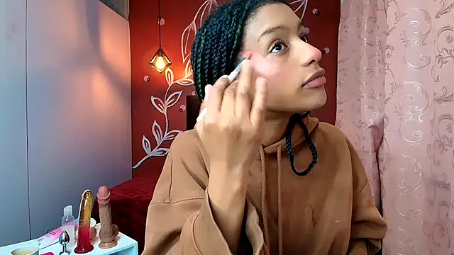 Zia Green online show from January 2025 05:03:01 AM