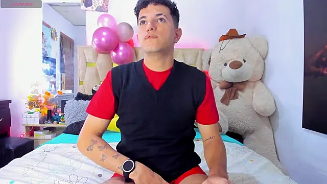 Snapshot of patrick_sanzz chatting on May 2026 05:03:02 AM patrick sanzz online show from May 2026 05:03:02 AM