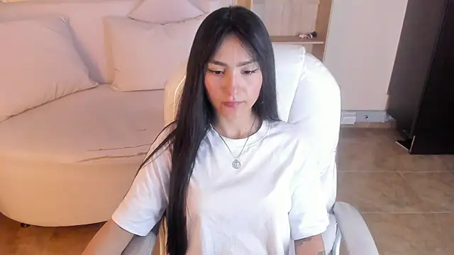 Snapshot of Amy_Kiitty_ chatting on March 2025 08:45:02 PM Amy Kiitty online show from March 2025 08:45:02 PM