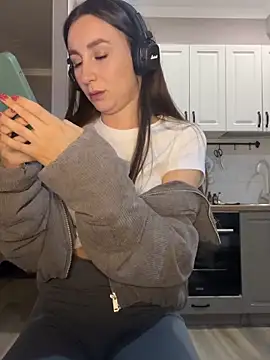 viviandaimond1 online show from January 2025 02:19:01 PM