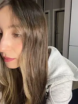 viviandaimond1 online show from February 2025 04:47:01 PM