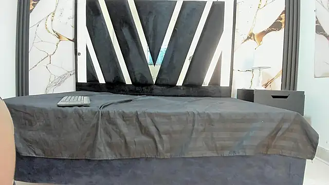 Snapshot of KarinaSimonz chatting on October 2025 07:34:02 PM KarinaSimonz online show from October 2025 07:34:02 PM