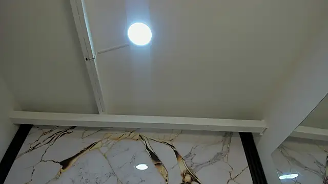 Snapshot of KarinaSimonz chatting on October 2025 07:14:01 PM KarinaSimonz online show from October 2025 07:14:01 PM