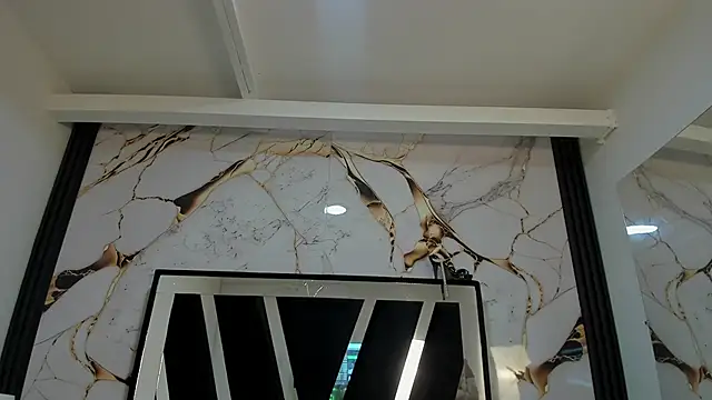 Snapshot of KarinaSimonz chatting on October 2025 07:14:01 PM KarinaSimonz online show from October 2025 07:14:01 PM