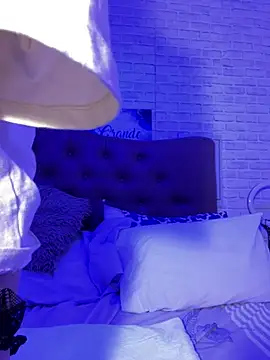  Chartlotte online show from December 2024 07:49:02 AM