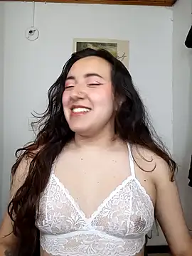 Emi chik online show from December 2024 01:01:02 AM