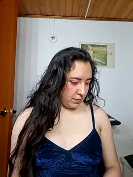 Emi chik online show from March 2026 11:27:02 AM