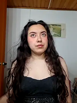 Emi chik online show from March 2026 10:43:02 AM