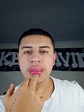 SexyBoy-Bigclit online show from December 2024 10:01:02 PM
