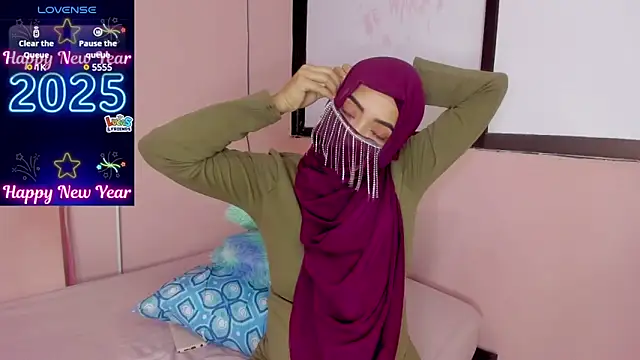 Sweet hot mia online show from January 2025 10:44:02 PM