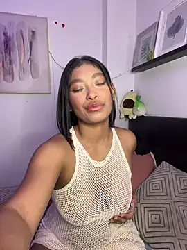 Isabella fasilier online show from February 2025 12:32:01 AM