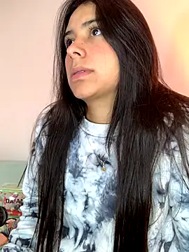 GabyButtler1 online show from October 2025 12:00:01 AM