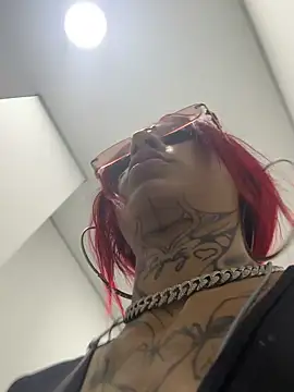 Kuromi LS online show from October 2025 07:01:01 PM