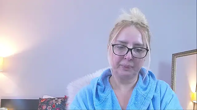 Snapshot of MariaRichi_ chatting on January 2025 10:02:01 AM MariaRichi online show from January 2025 10:02:01 AM