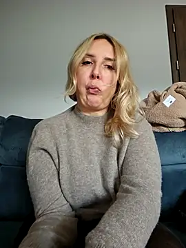 MariaRichi  online show from November 2025 12:51:01 PM