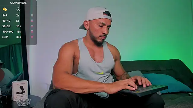 Snapshot of maximusclark1 chatting on February 2025 11:11:02 PM maximusclark1 online show from February 2025 11:11:02 PM