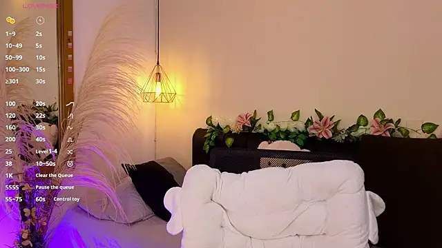 Hannah williams1 online show from October 2025 08:59:01 PM