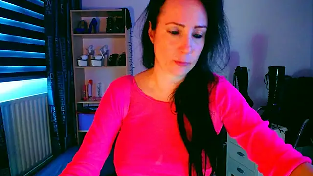 Snapshot of Sebriena chatting on December 2024 11:23:02 AM Sebriena online show from December 2024 11:23:02 AM