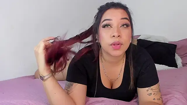 C rose97 online show from October 2025 10:54:02 PM