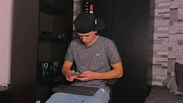 Dimitri higth420 online show from November 2025 11:28:01 PM