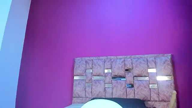 zoee lovv online show from January 2026 12:09:02 PM