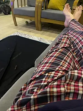 gentleman knight007 online show from February 2025 03:45:02 AM