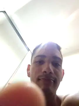 Snapshot of jose5320_20 chatting on November 2025 04:39:02 PM jose5320 20 online show from November 2025 04:39:02 PM