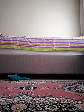 nyraminyon online show from October 2025 11:40:02 AM