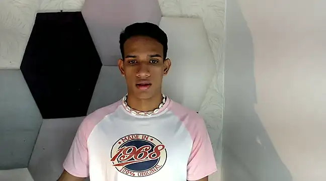 AbrahanBratz online show from December 2024 11:44:01 AM