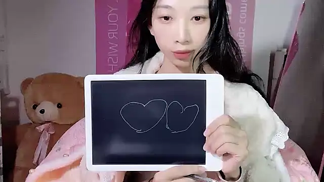 Lili-2 online show from December 2024 05:59:01 PM