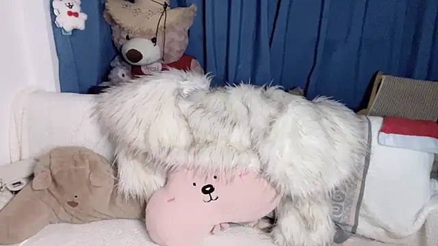 Lili-2 online show from January 2026 04:21:02 PM