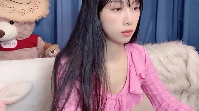 Lili-2 online show from February 2026 02:50:02 PM