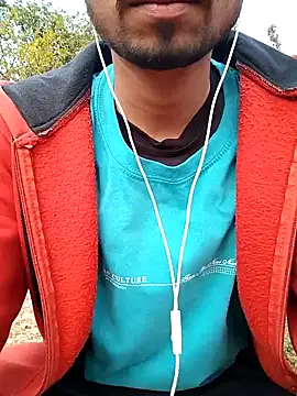 Snapshot of Piyush_2024 chatting on January 2025 11:32:01 AM Piyush 2024 online show from January 2025 11:32:01 AM