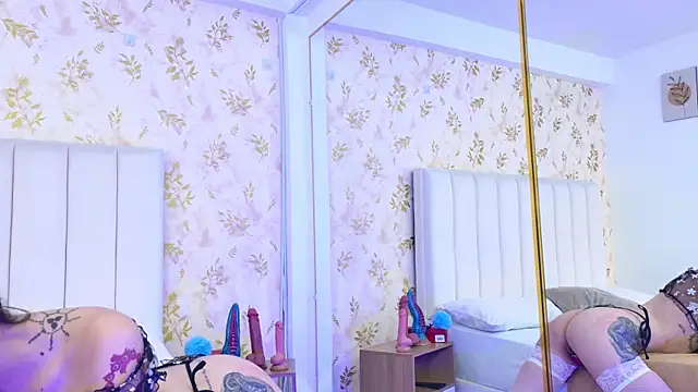 Derieri D online show from September 2025 12:49:02 PM