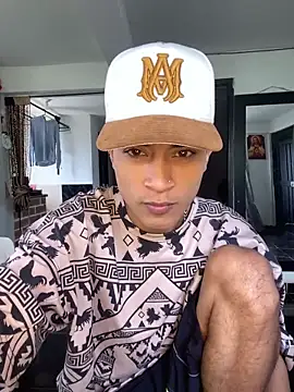 Edward Milleer online show from November 2025 04:30:01 PM