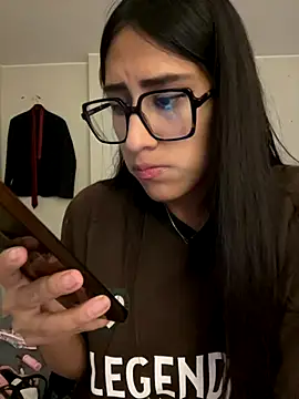 AleFantasy0001 online show from October 2025 01:12:02 AM