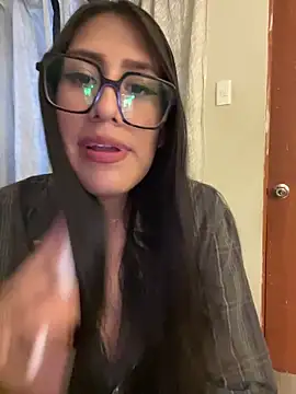 AleFantasy0001 online show from December 2025 03:35:01 AM