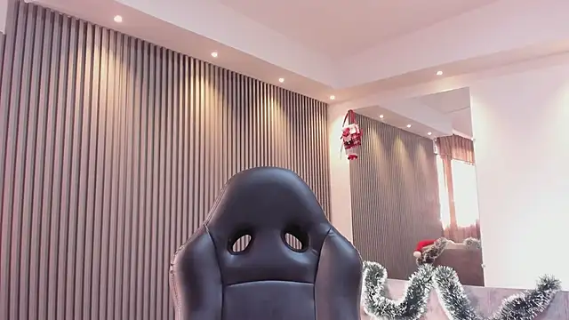 Snapshot of Electraa_fox chatting on December 2024 12:12:02 PM Electraa fox online show from December 2024 12:12:02 PM