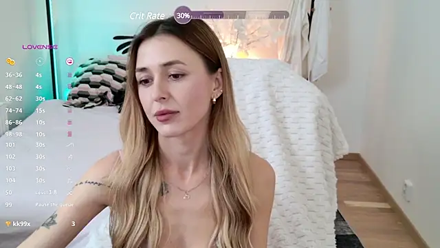 Snapshot of Sophie_Enzo chatting on January 2025 10:49:02 PM Sophie Enzo online show from January 2025 10:49:02 PM