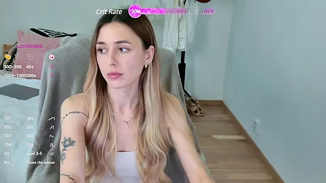 Snapshot of Sophie_Enzo chatting on February 2025 12:17:02 PM Sophie Enzo online show from February 2025 12:17:02 PM