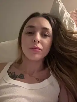 Snapshot of Sophie_Enzo chatting on February 2025 10:31:02 PM Sophie Enzo online show from February 2025 10:31:02 PM