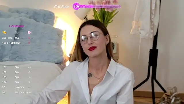 Snapshot of Sophie_Enzo chatting on March 2025 09:51:02 PM Sophie Enzo online show from March 2025 09:51:02 PM