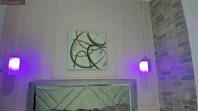 Emma Payton online show from December 2024 11:43:02 AM