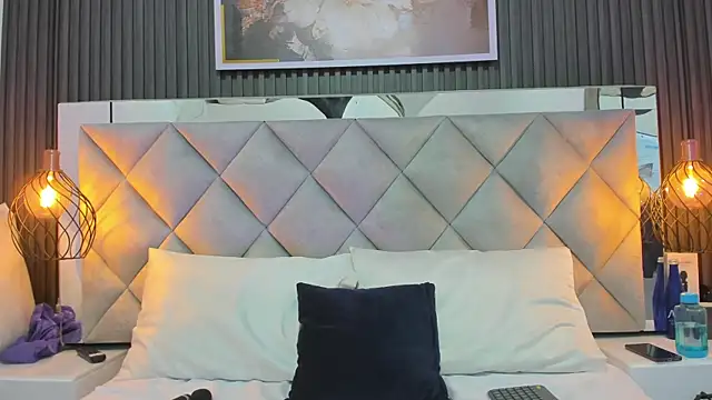 Emma Payton online show from October 2025 04:15:02 PM