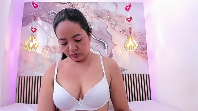 EvelynSweet1 online show from March 2026 07:41:02 PM